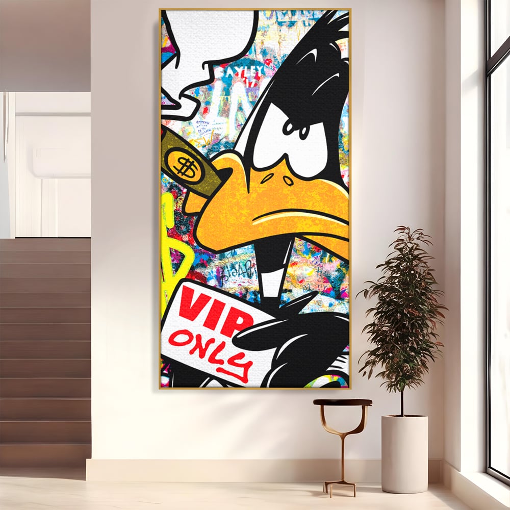 Tablou canvas cu tablou canvas cu daffy duck si dolari, in rama de aluminiu auriu